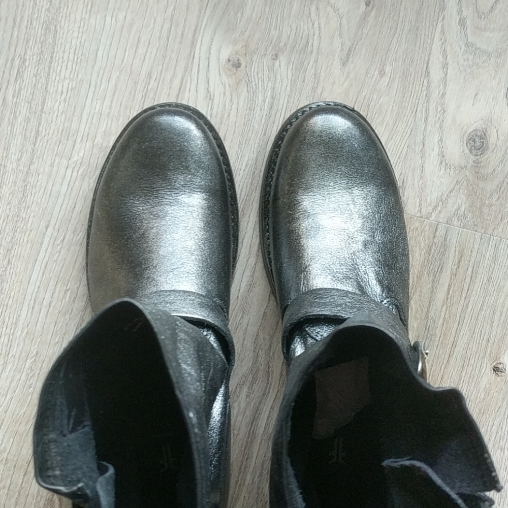 Frye Veronica Short Slouch Boots Metallic Black - Picture 4 of 8